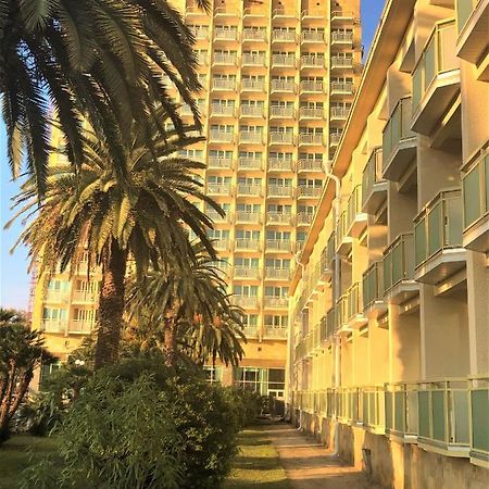 Amza Park Hotel Gagra Kültér fotó