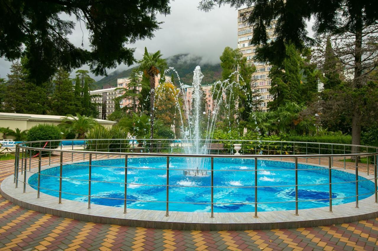 Amza Park Hotel Gagra Kültér fotó