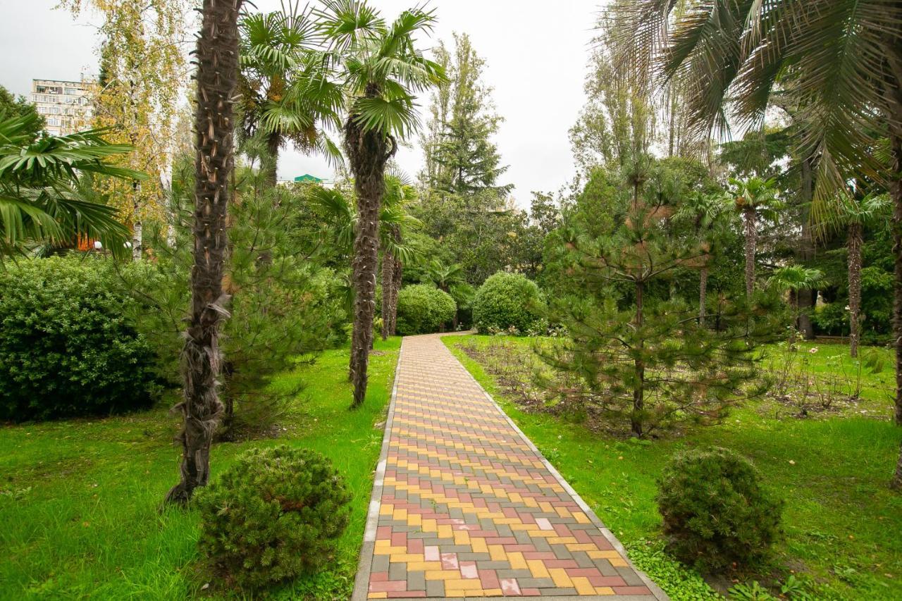 Amza Park Hotel Gagra Kültér fotó