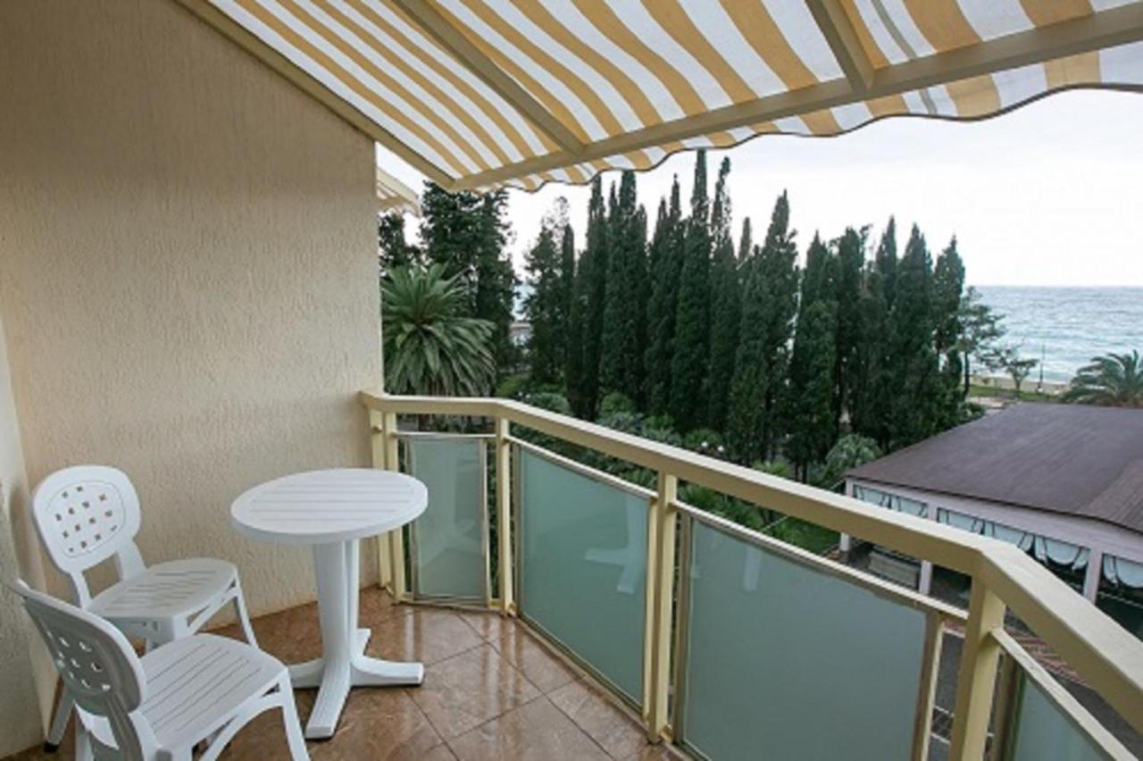 Amza Park Hotel Gagra Kültér fotó