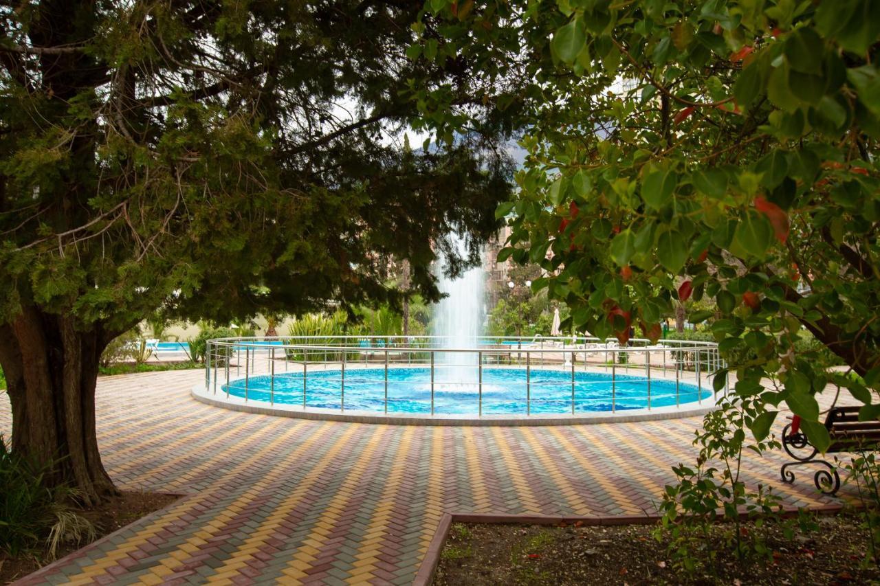 Amza Park Hotel Gagra Kültér fotó